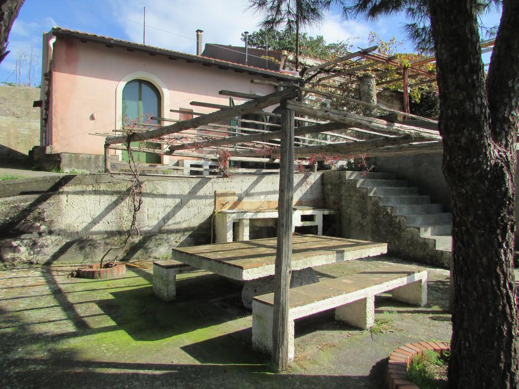 Rifugio Dei Tre Pini Guest House Castelmola Eksteriør bilde